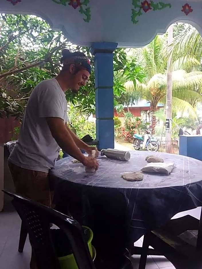 Ella's Place Salang Tioman