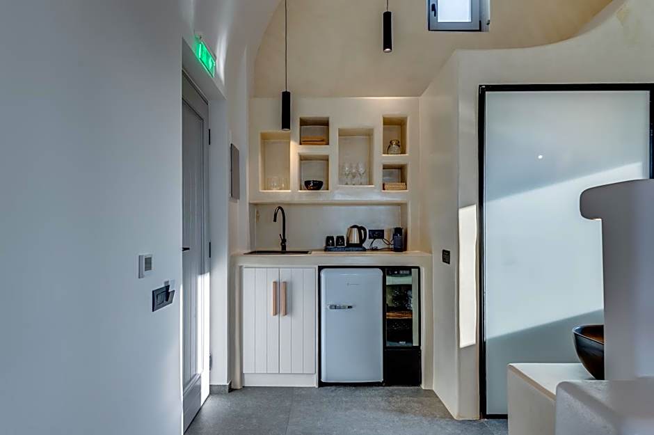 Elements Cozy Suites Pyrgos