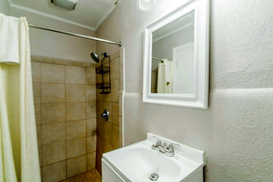 OYO Economy Inn