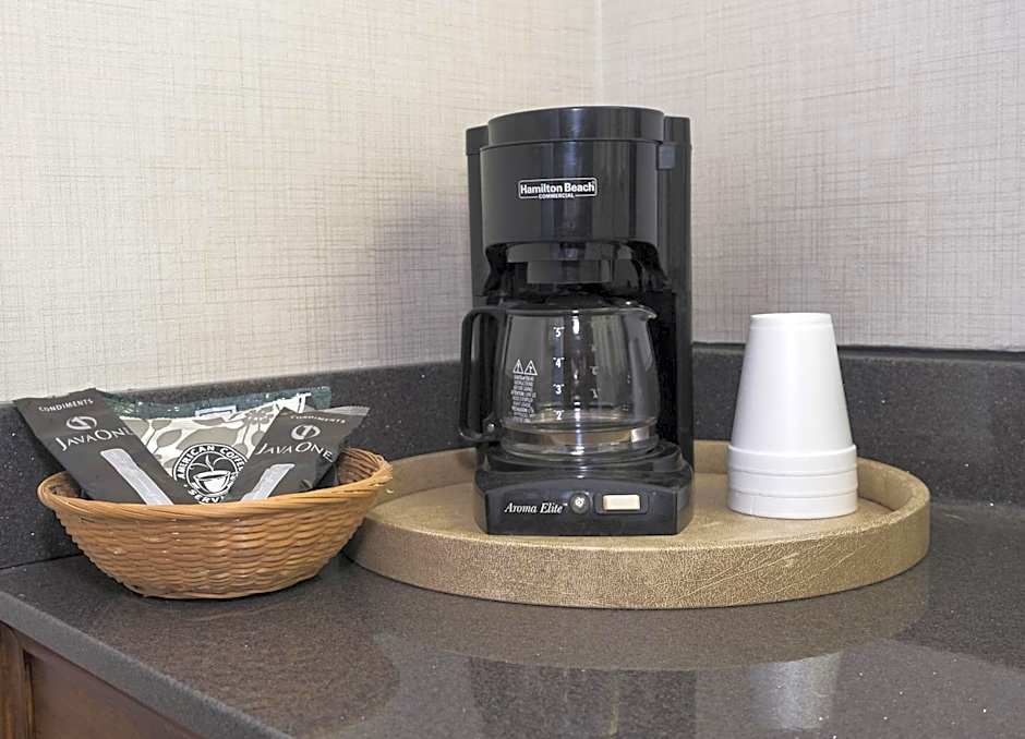 Red Roof Inn Uhrichsville