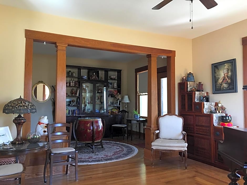 Attwood House Bed and Breakfast near Manhattan, KS
