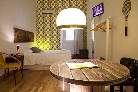 Classic Quadruple Room