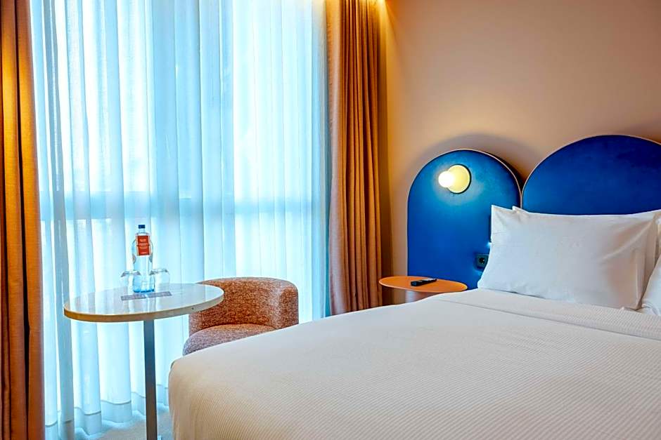 Cenica Porto Hotel, Curio Collection by Hilton