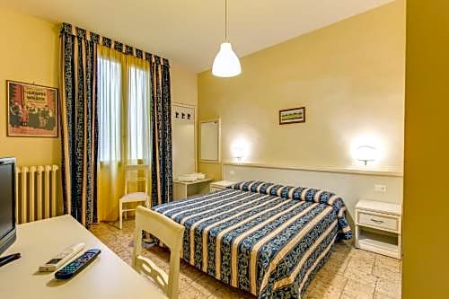 Hotel Marine