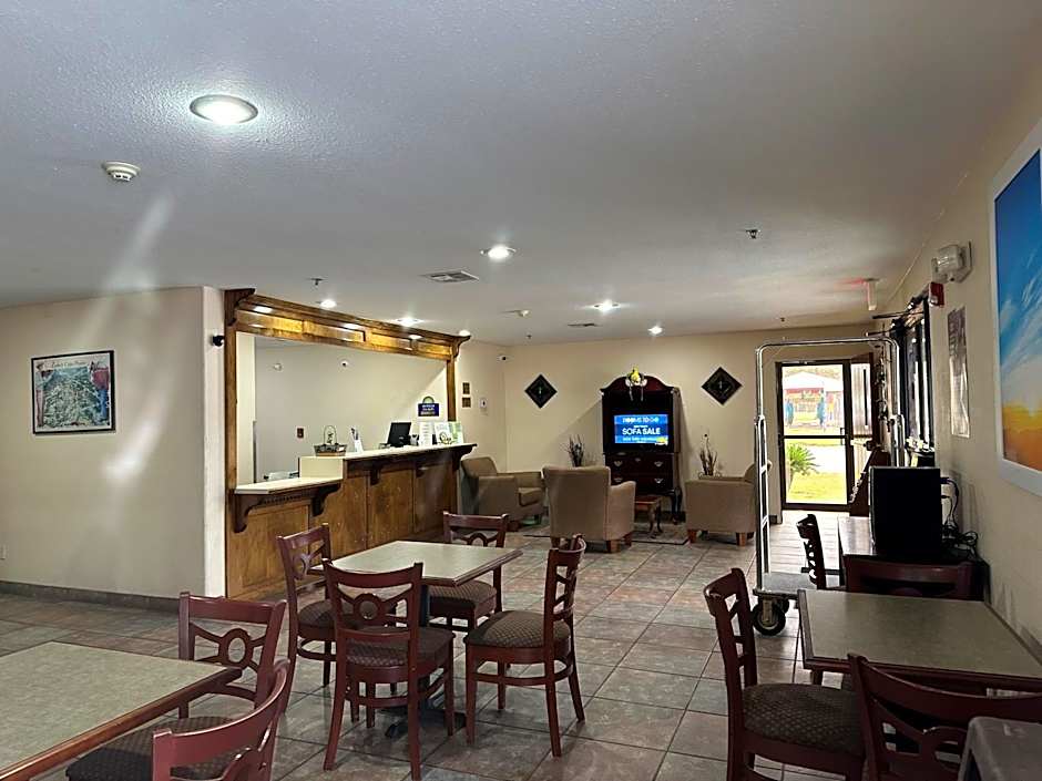 Days Inn & Suites by Wyndham Eunice