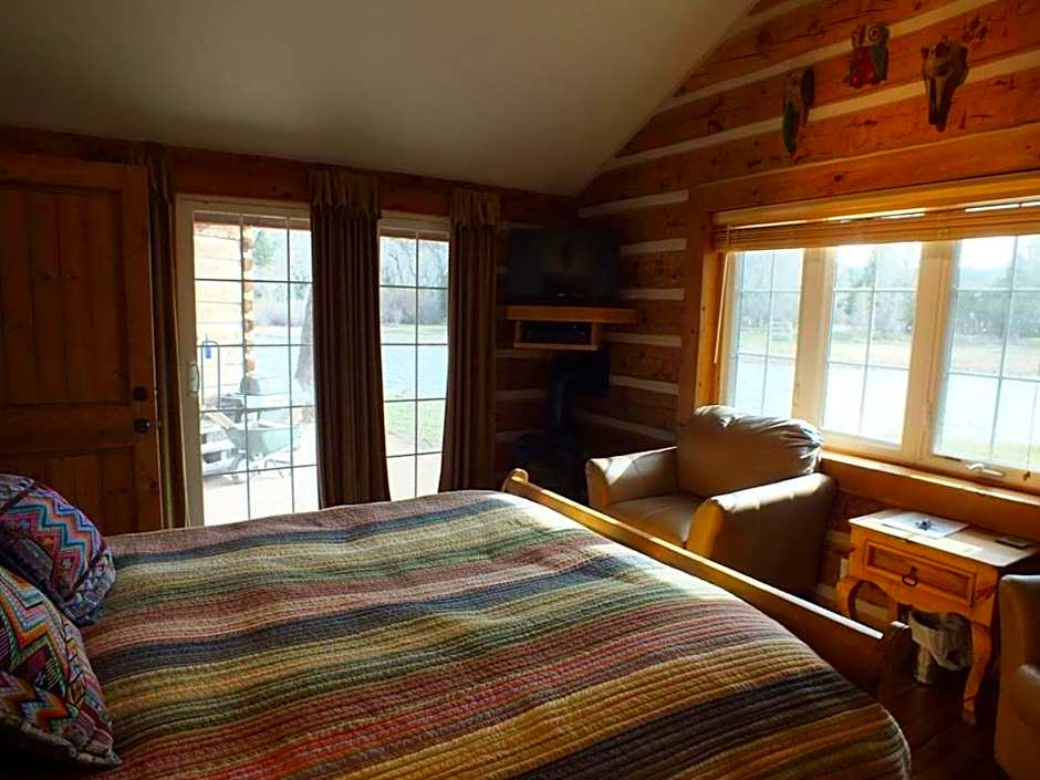 Riverside Meadows Cabins