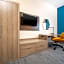 Holiday Inn Express and Suites Atlanta-Johns Creek By IHG