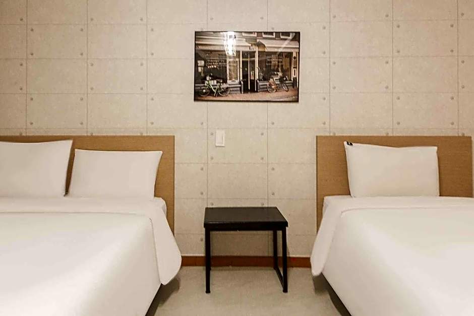 Gangneung Crystal Motel