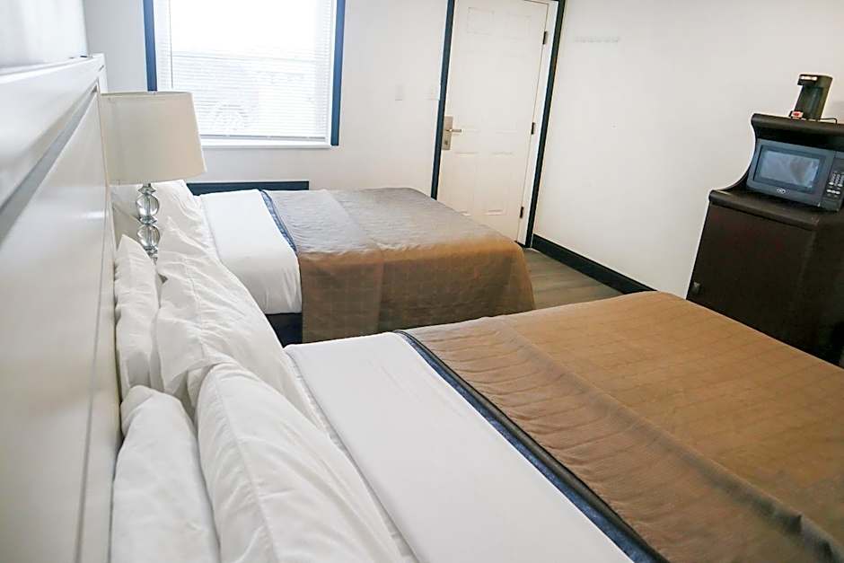 The Lancaster Motel By OYO Ronks near Paradise