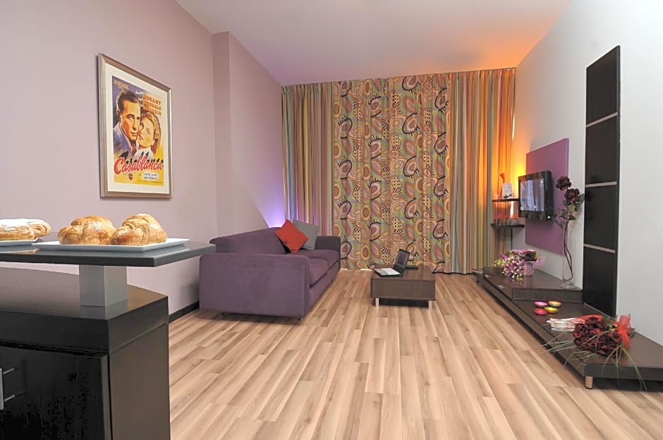 Suite Hotel Chrome
