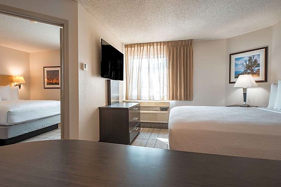Sonesta Simply Suites Dallas Richardson