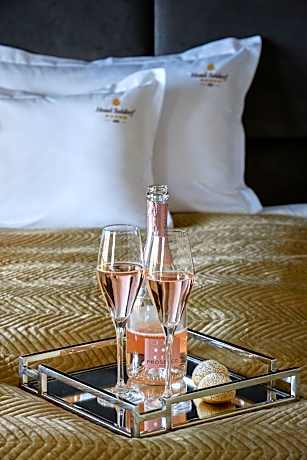 Exclusive with a bath