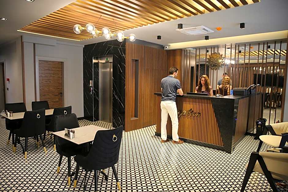 Mithras Hotel