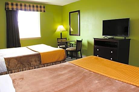 Queen Room with Two Queen Beds - Smoking