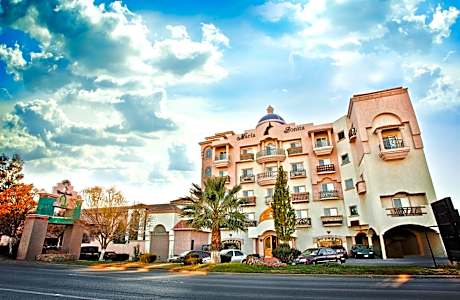 Business Hotel & Suites María Bonita