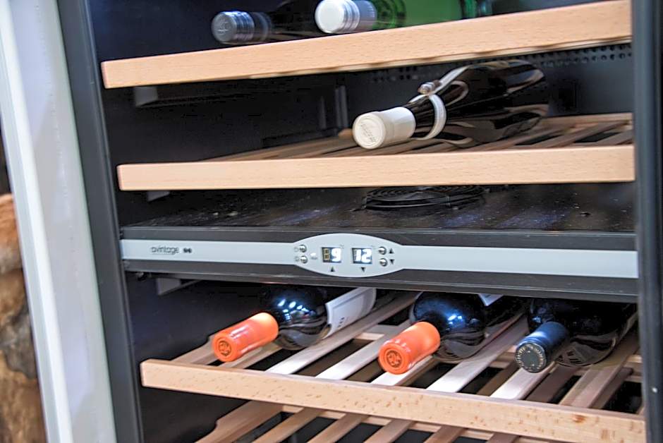 B14 Apartments & Rooms