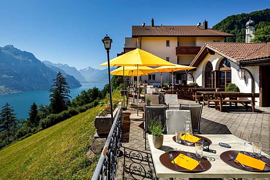 Hotel und Naturhaus Bellevue