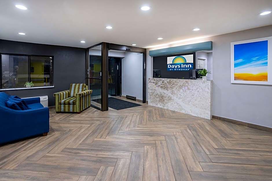 Days Inn by Wyndham Pleasant Prairie Kenosha