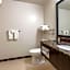 Clarion Pointe Indianapolis Airport