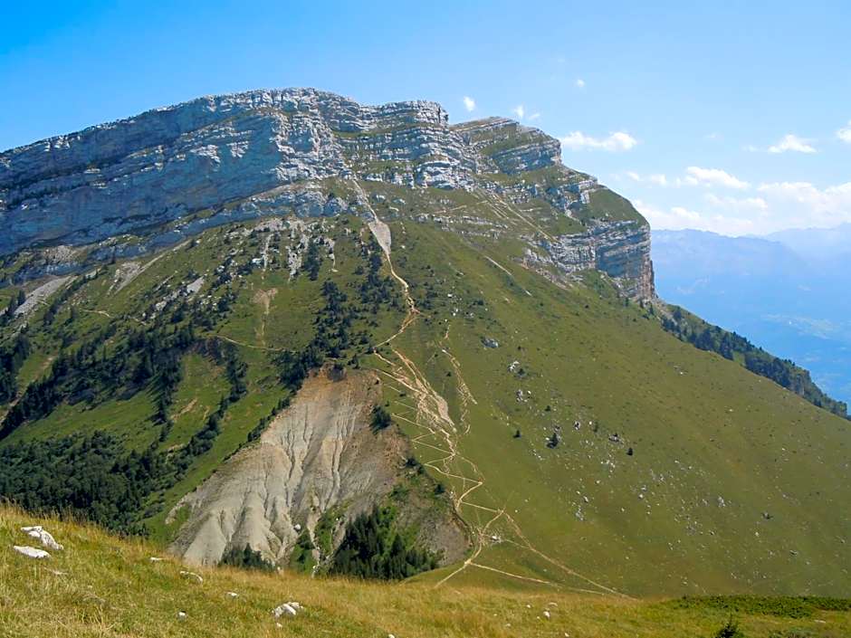 ibis Styles Crolles Grenoble A41