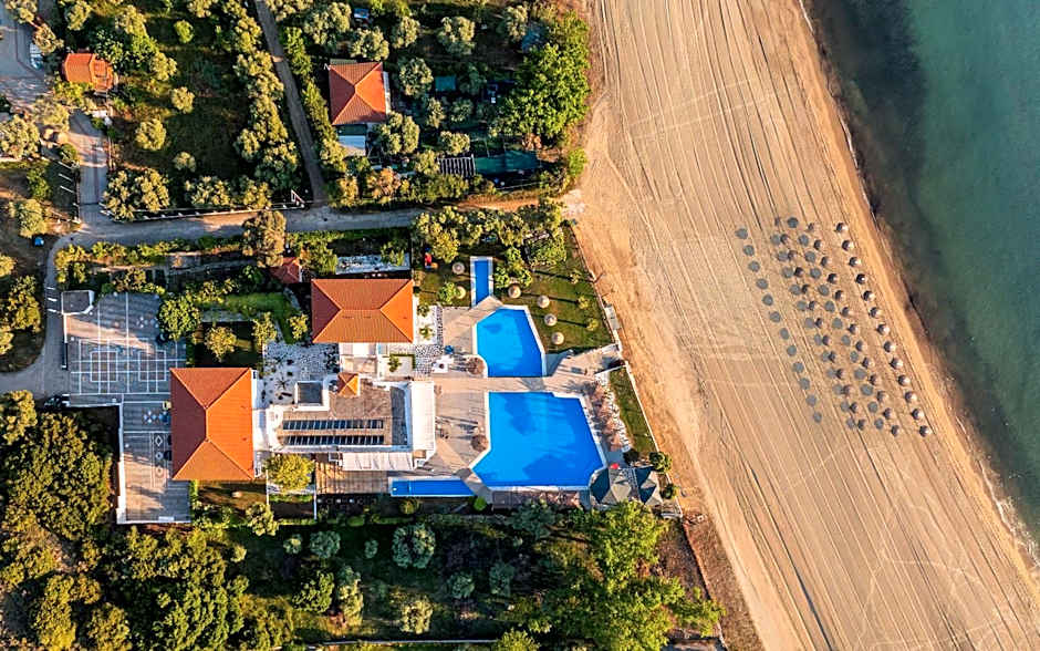 Kamari Beach Hotel