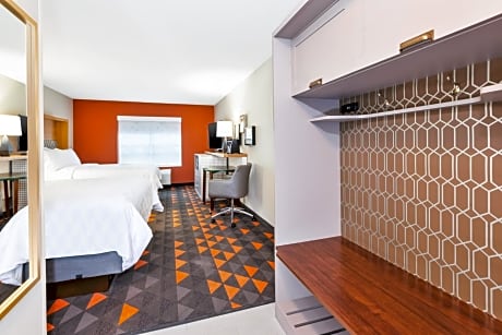 Queen Room with Two Queen Beds - Disability Access Hearing Accessible - Roll-In Shower
