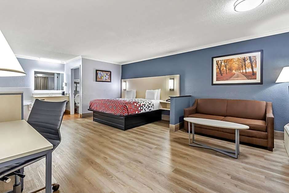 Econo Lodge Inn & Suites Cayce I-26 Airport