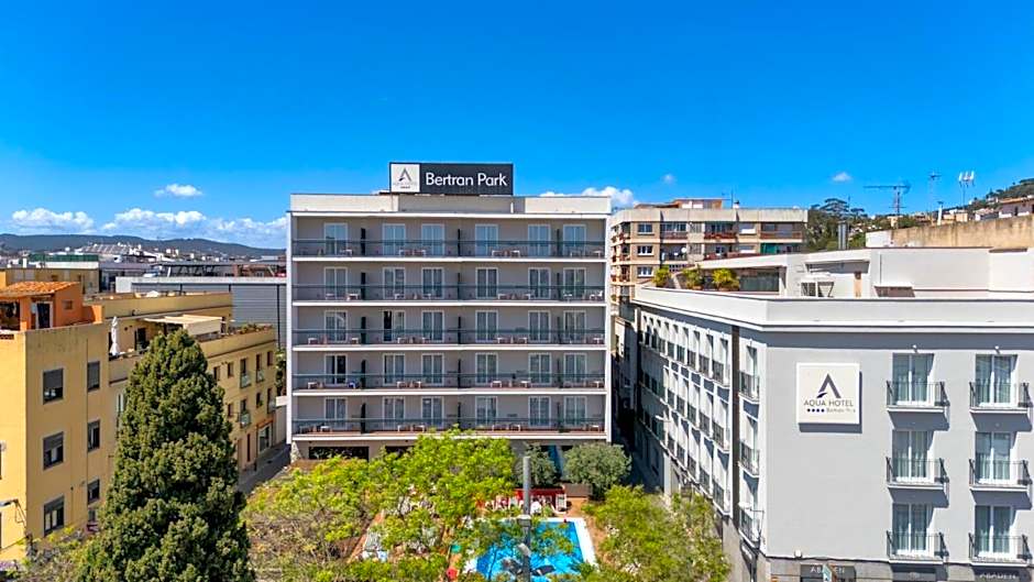 Aqua Hotel Bertran Park
