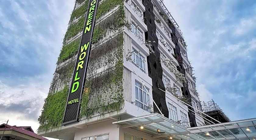 Green World Hotel