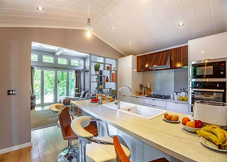 Ogwen Bank Caravan And Lodge Park