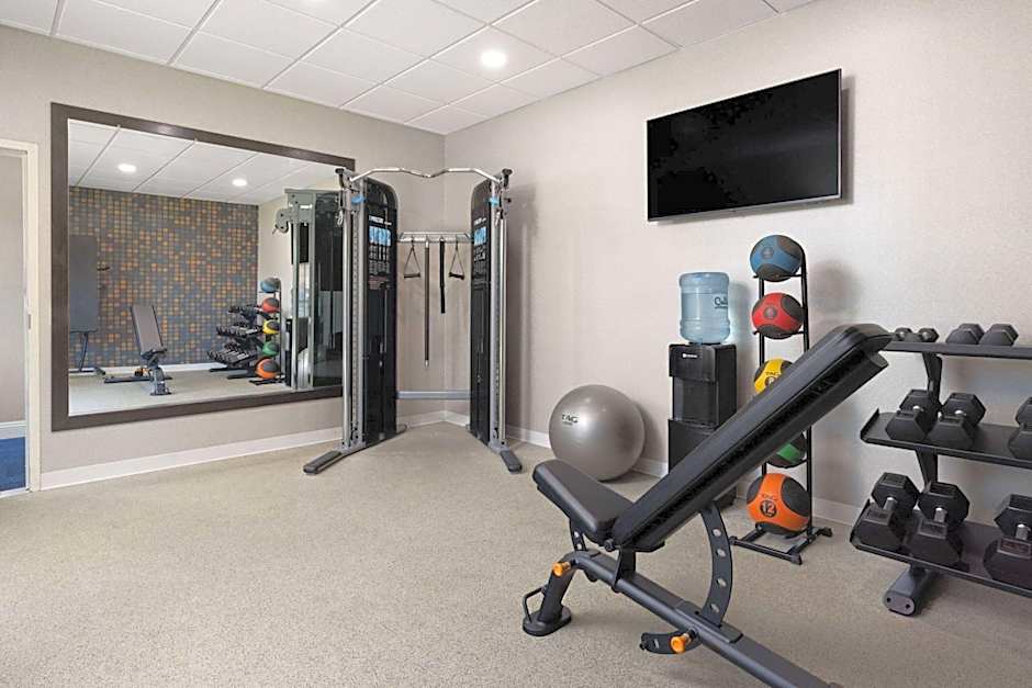 La Quinta Inn & Suites by Wyndham Bakersfield North