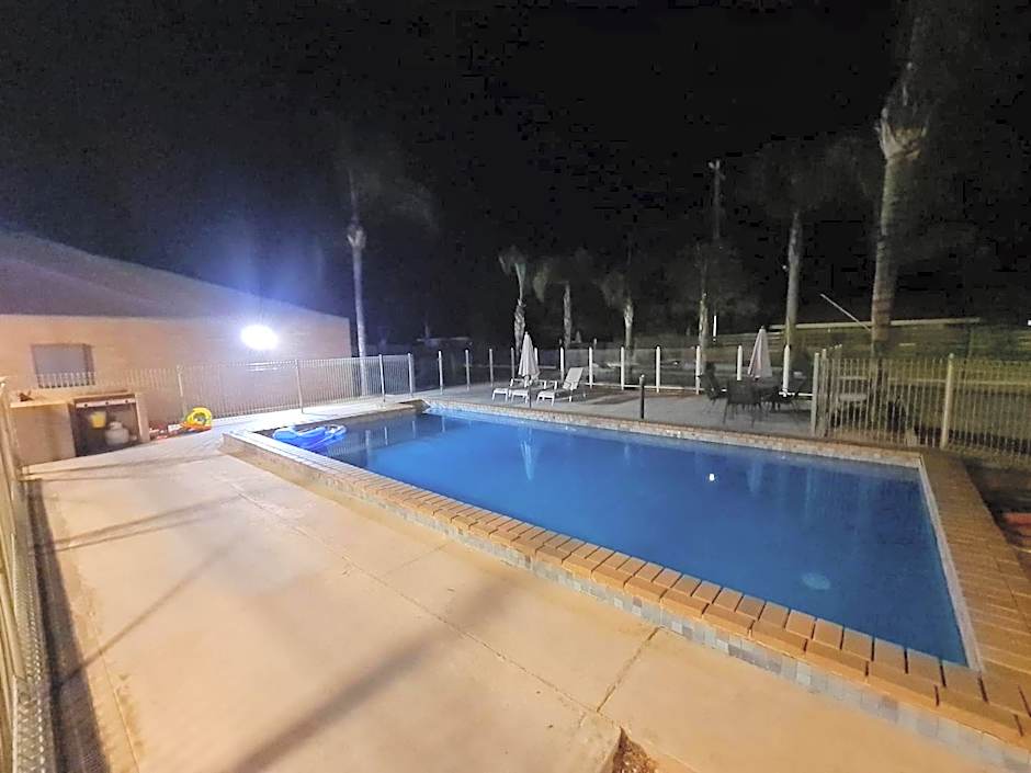 Cottonwood Motor Inn