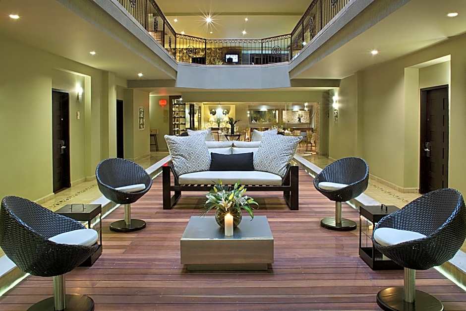 Movich Casa Del Alferez