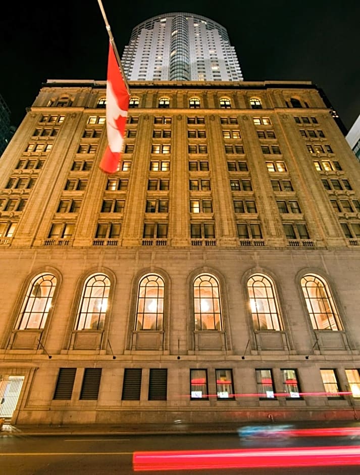 One King West Hotel And Residence