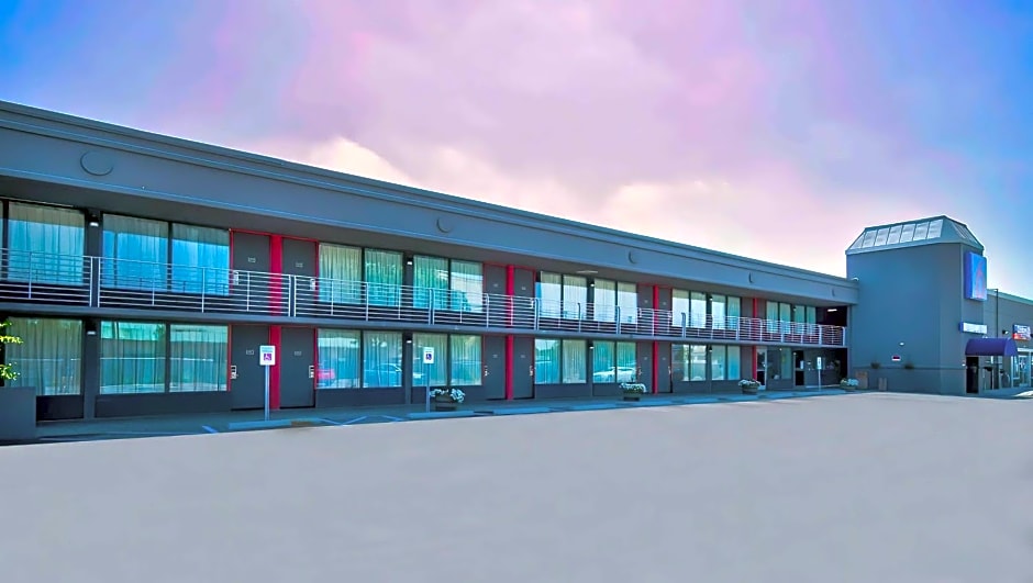 Motel 6 Louisville, Ky- Airport/ Fair Expo