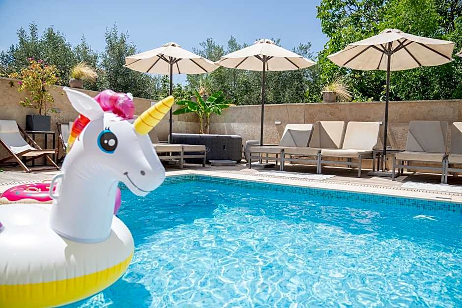 Vellum Luxury Living