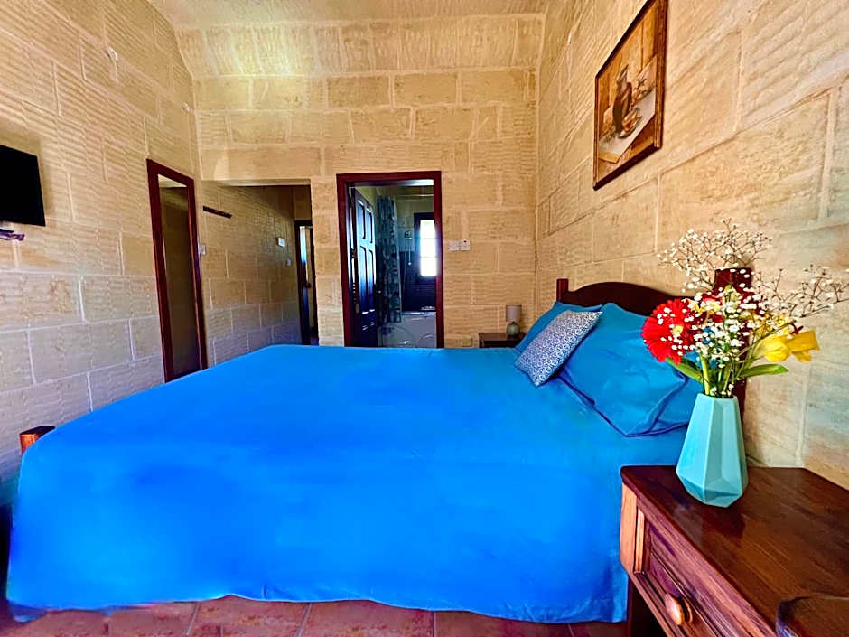 Grotto's Paradise B&B