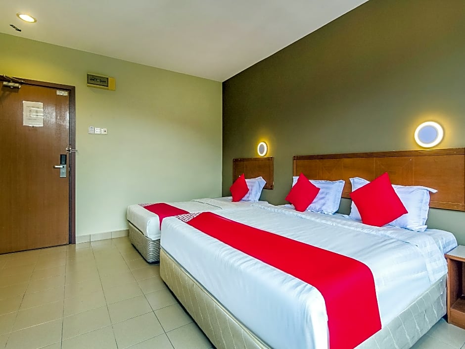 Super OYO 828 Comfort Hotel Shah Alam