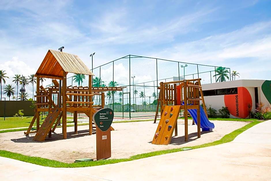 Charmoso Estúdio em Muro Alto com Vista para piscina