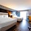 Holiday Inn Niagara Falls-By the Falls By IHG