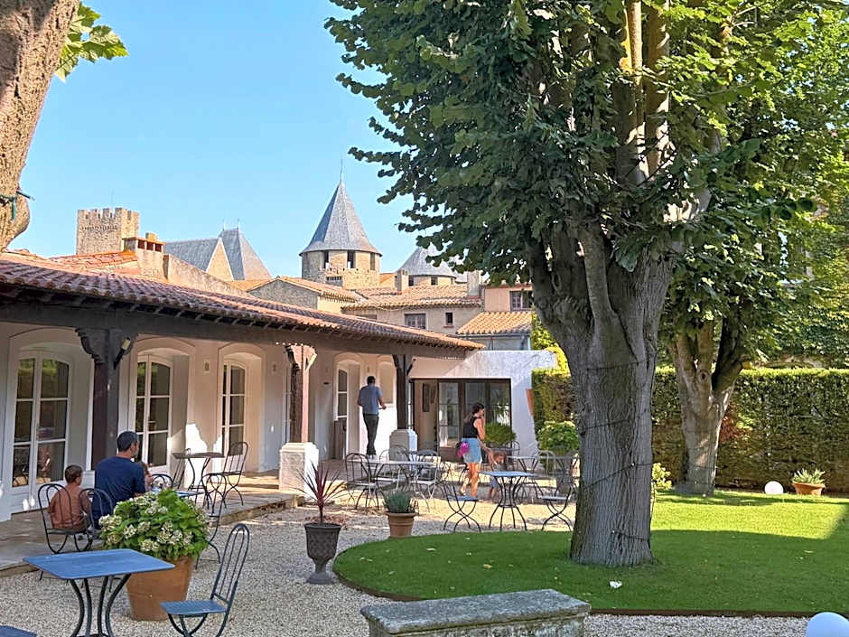 Hotel Le Donjon - Coeur de La Cite Medievale