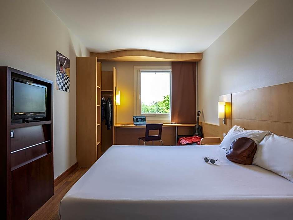 Ibis Plzen