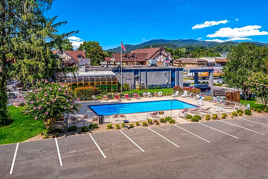 Suburban Studios Middlesboro