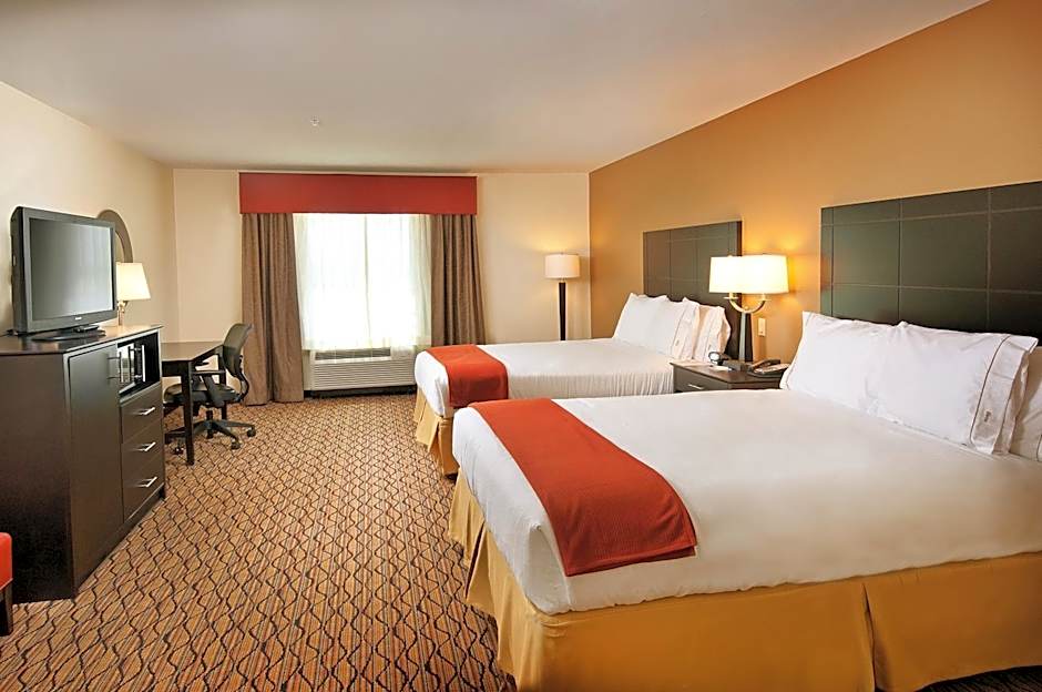 Holiday Inn Express Hotel and Suites Pearsall By IHG