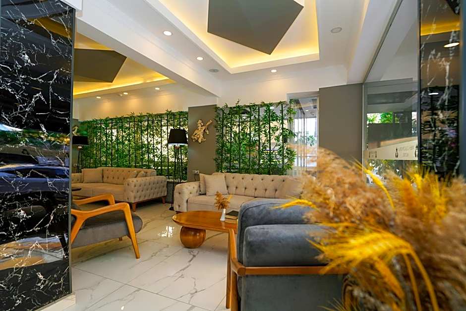 Miss Cleopatra Hotel