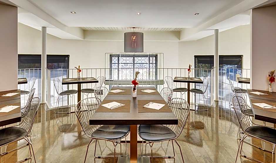 Sercotel Amister Art Hotel