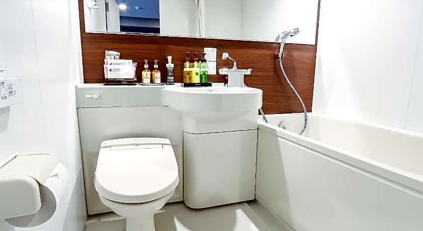 Hotel Livemax Yokohama-Eki Nishiguchi