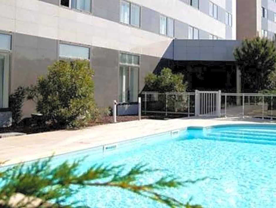 Le M & Spa Bordeaux Aeroport by Hotels & Preference