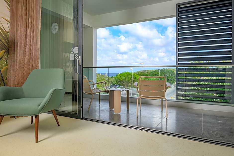 Papagayo Beach Hotel