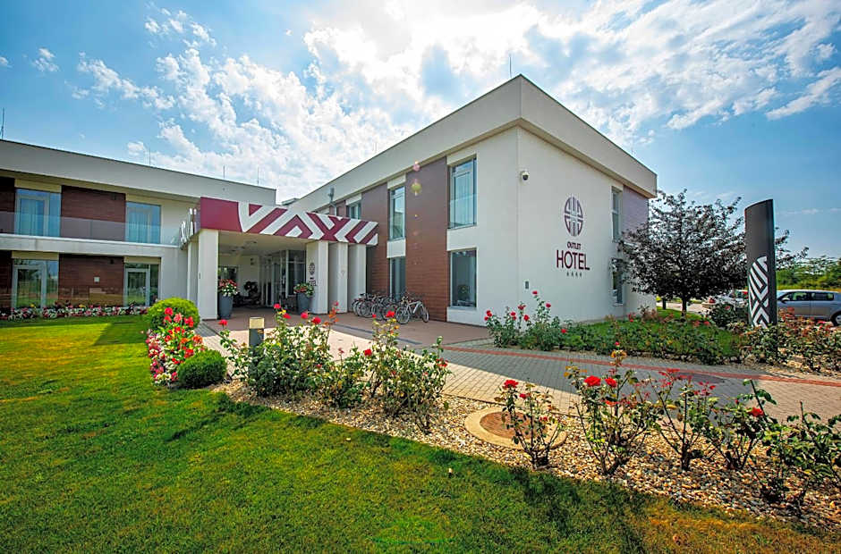 Outlet Hotel Polgár